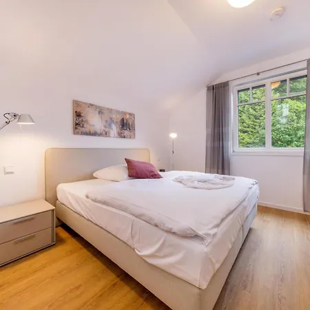 Beatrice 12 In * Binz